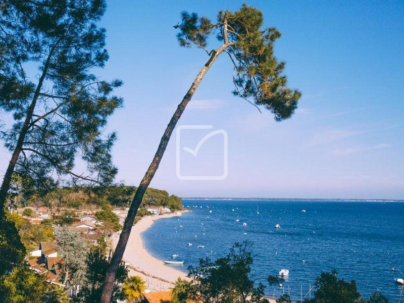 Villa - 170 m² - 8 pièces