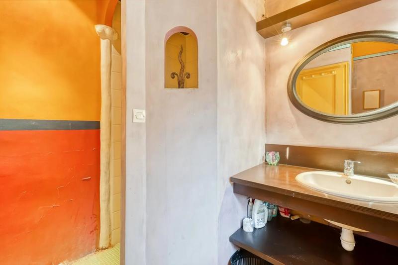 Maison - 220 m² - 10 pièces