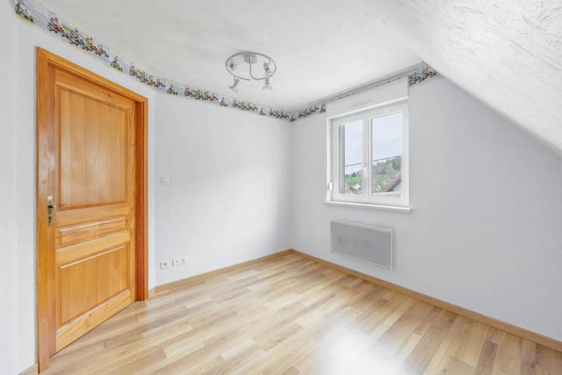 Maison - 200 m² - 5 pièces