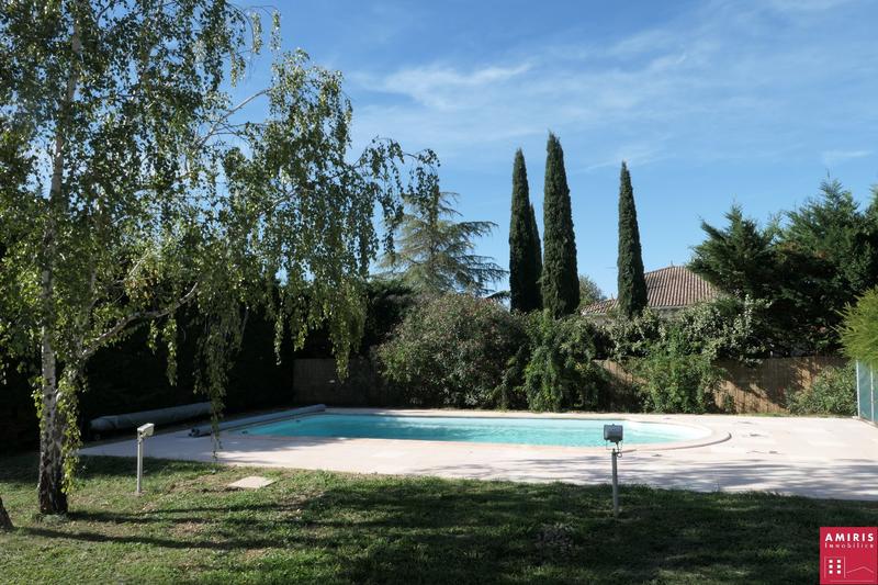 Maison - 192 m² - 7 pièces