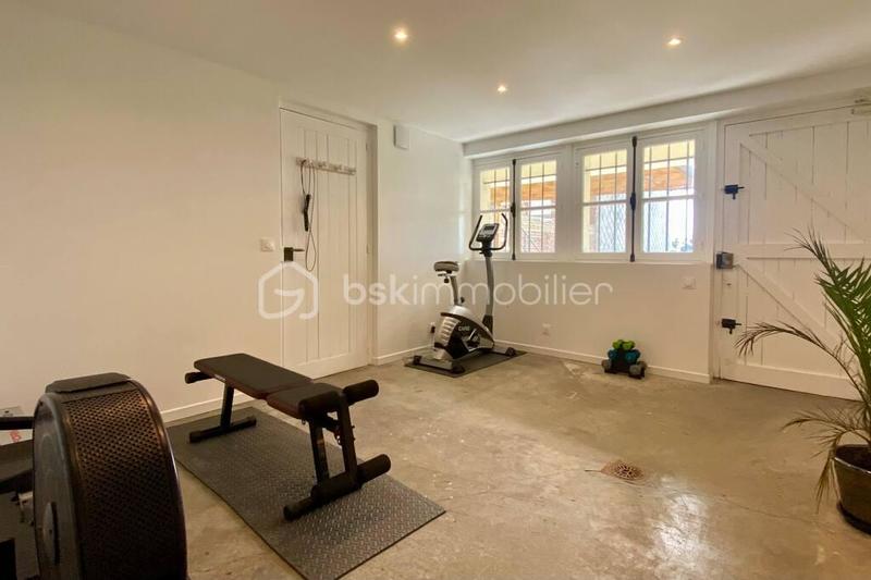 Immeuble - 260 m² - 6 pièces