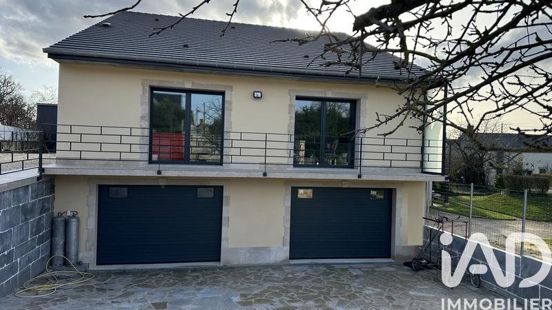 Maison - 200 m² - 8 pièces