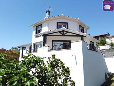 Maison - 148 m² - 6 pièces