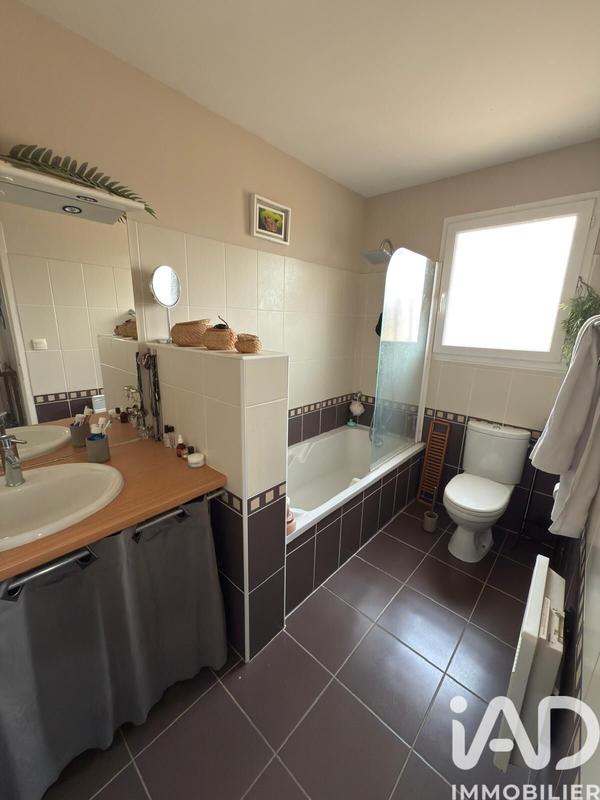 Maison - 95 m² - 4 pièces