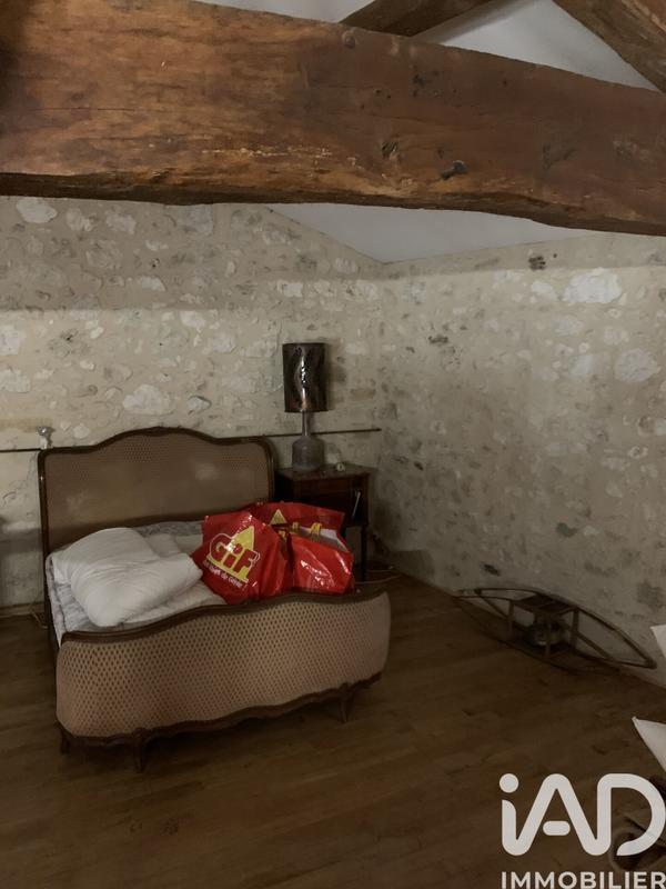 Maison - 495 m² - 4 pièces