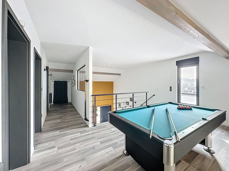 Pavillon - 185 m² - 8 pièces