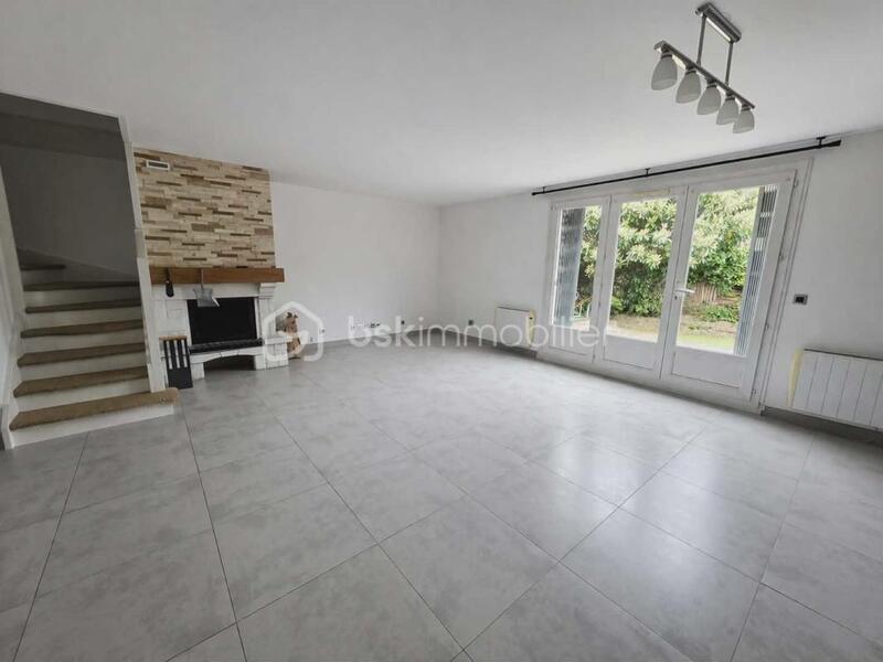 Maison - 92 m² - 5 pièces