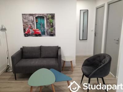 Chambre - 12 m² - 1 pièce