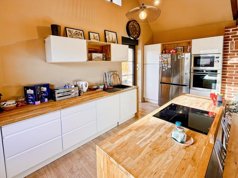 Maison - 101 m² - 5 pièces