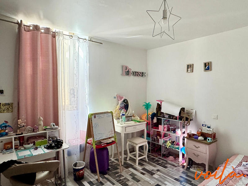 Maison - 313 m² - 8 pièces