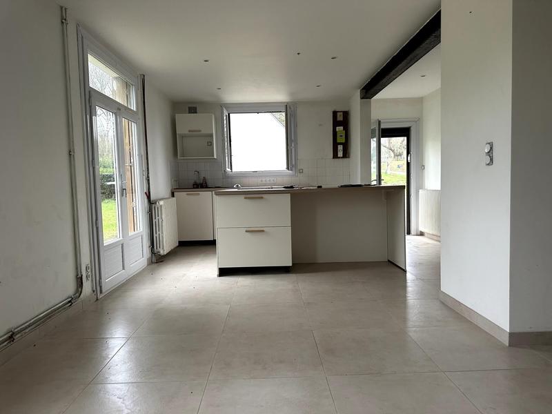 Maison - 90 m² - 5 pièces