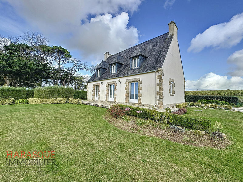 Maison - 178 m² - 9 pièces