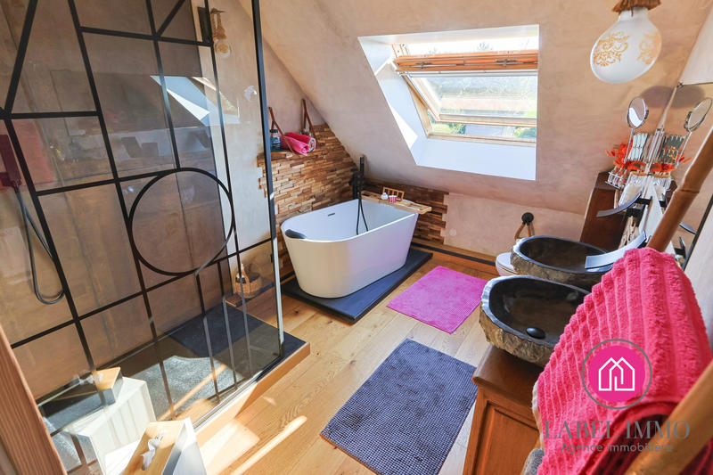 Maison - 140 m² - 6 pièces