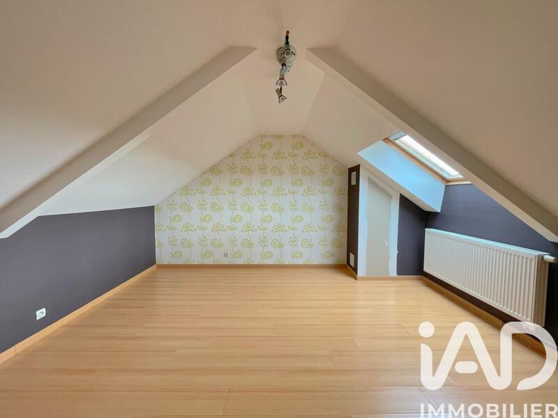 Maison - 121 m² - 6 pièces