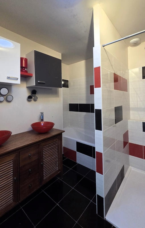 Maison - 99 m² - 4 pièces