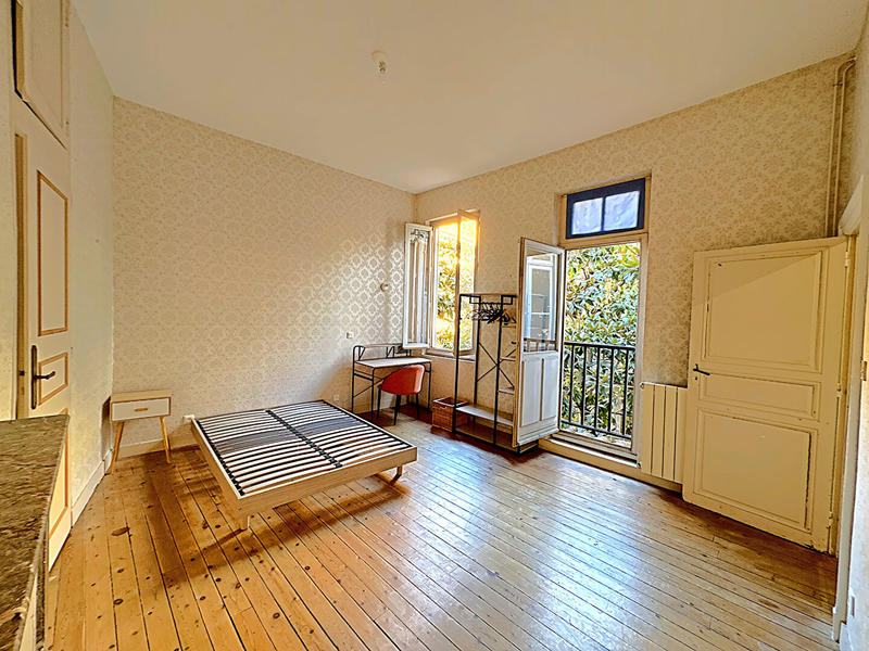 Appartement - 175 m² - 7 pièces