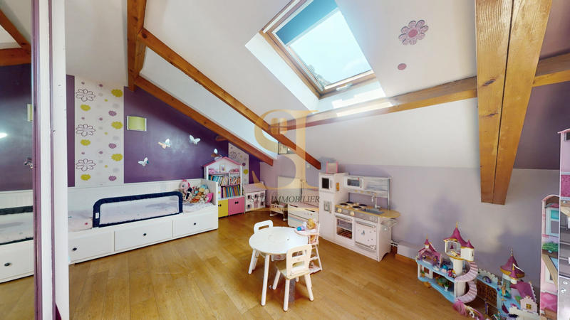 Maison - 108 m² - 7 pièces