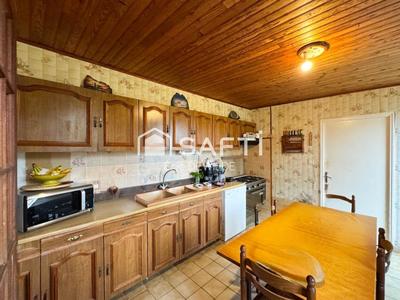 Maison - 144 m² - 7 pièces