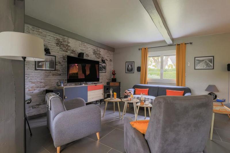 Maison - 238 m² - 7 pièces