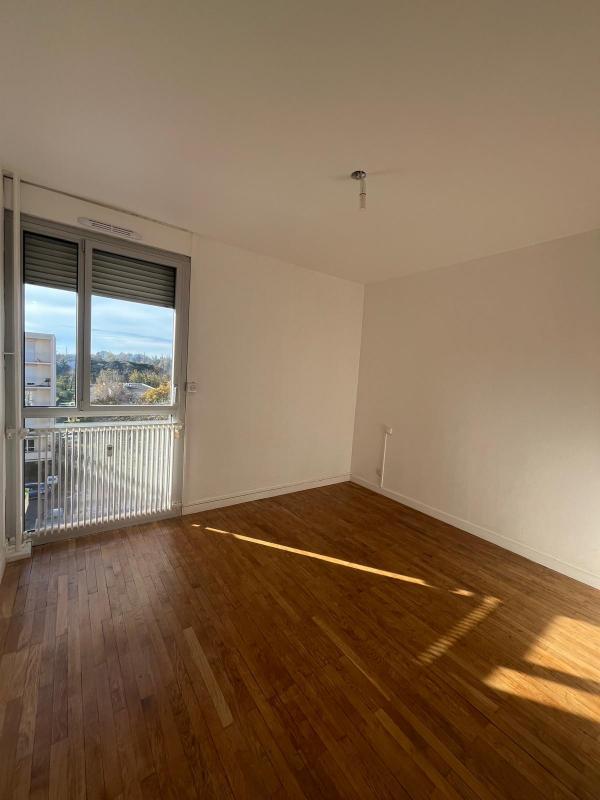 Appartement - 94 m² - 4 pièces