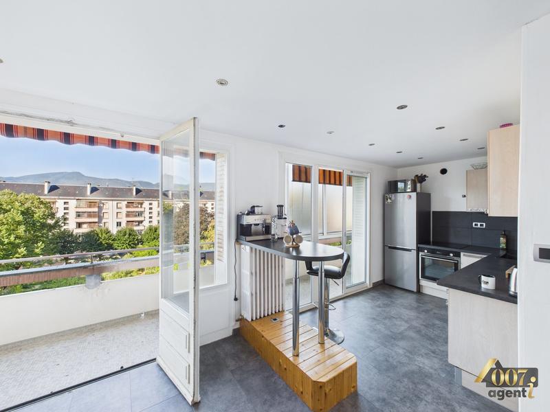 Appartement - 72 m² - 3 pièces