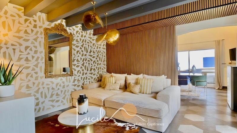 Maison - 162 m² - 9 pièces