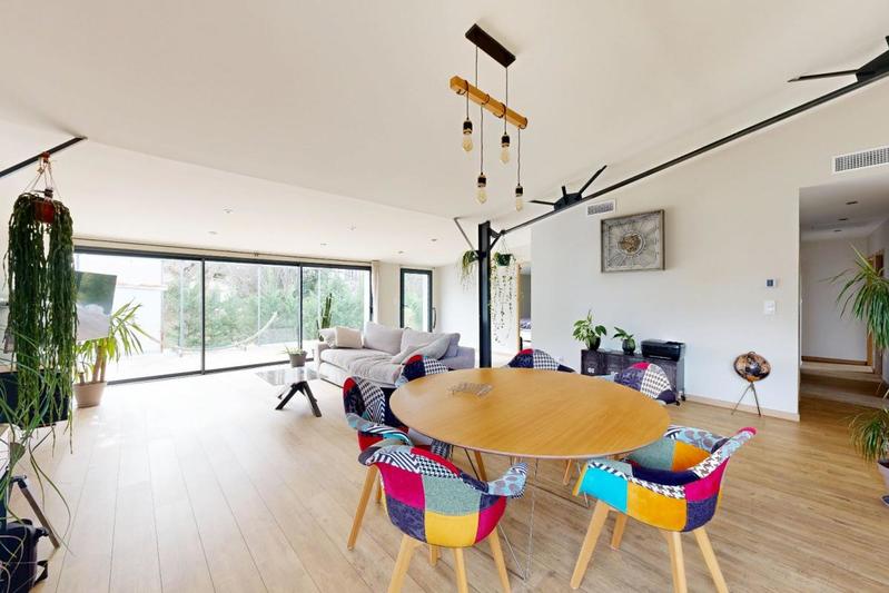 Maison - 140 m² - 6 pièces