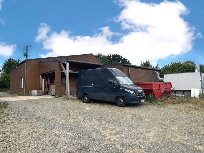 Local commercial - 324 m² - 5 pièces