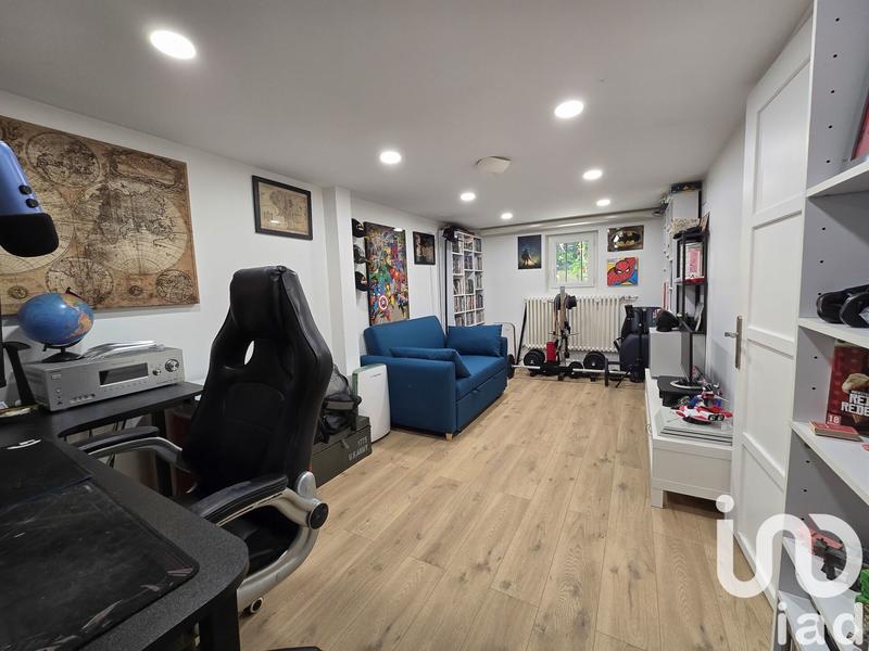 Maison - 97 m² - 6 pièces