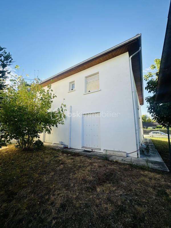 Maison - 185 m² - 6 pièces