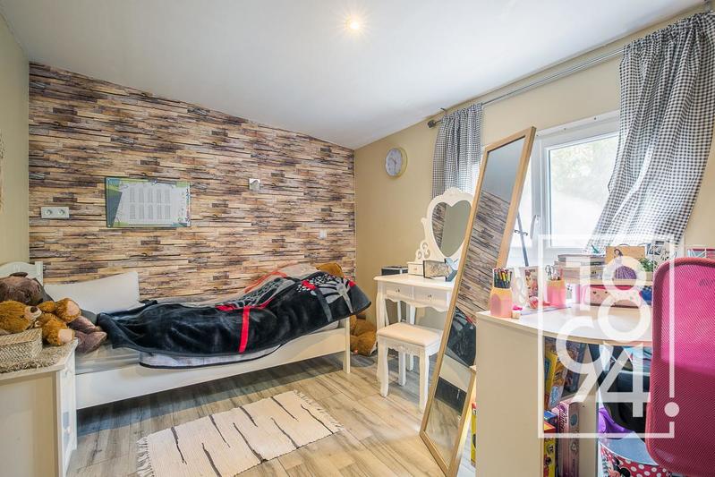 Maison - 111 m² - 4 pièces