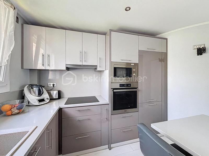 Appartement - 58 m² - 3 pièces