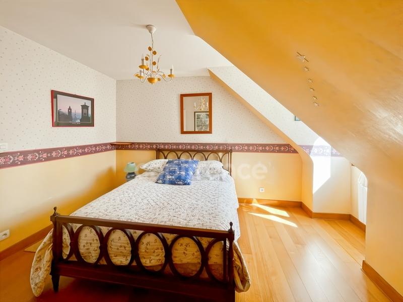 Maison - 160 m² - 7 pièces