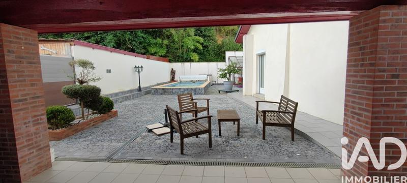 Maison - 199 m² - 6 pièces