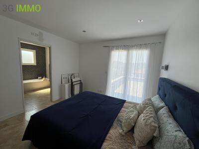 Villa - 161 m² - 5 pièces