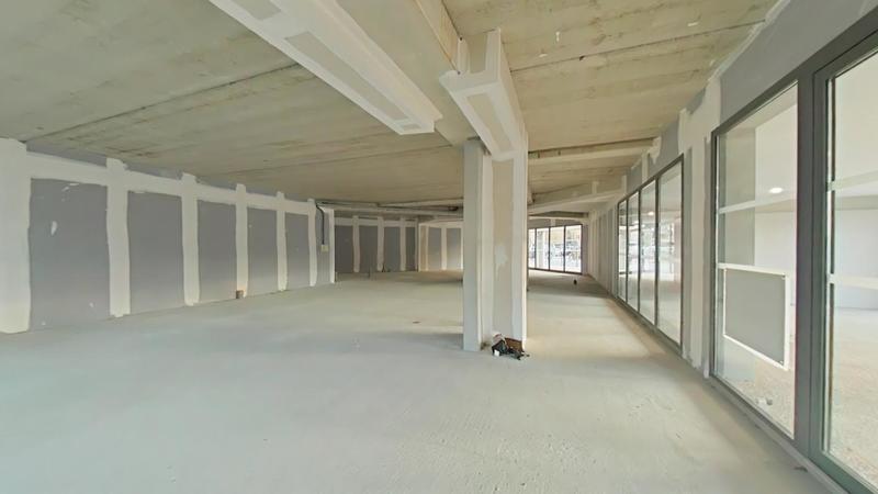 Local commercial - 175 m² - 1 pièce