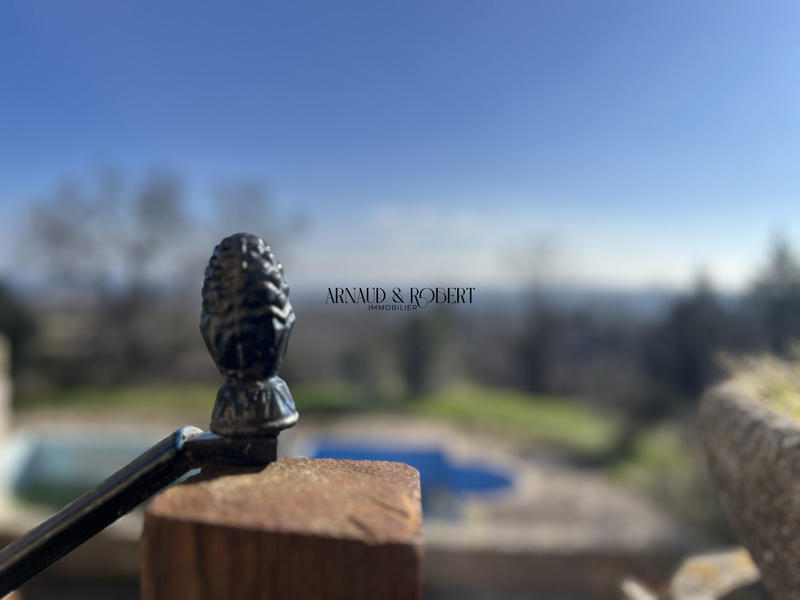 Maison ancienne - 190 m² - 7 pièces