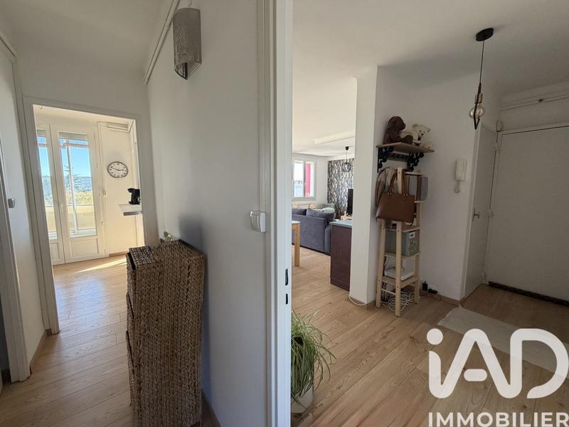 Appartement - 67 m² - 3 pièces