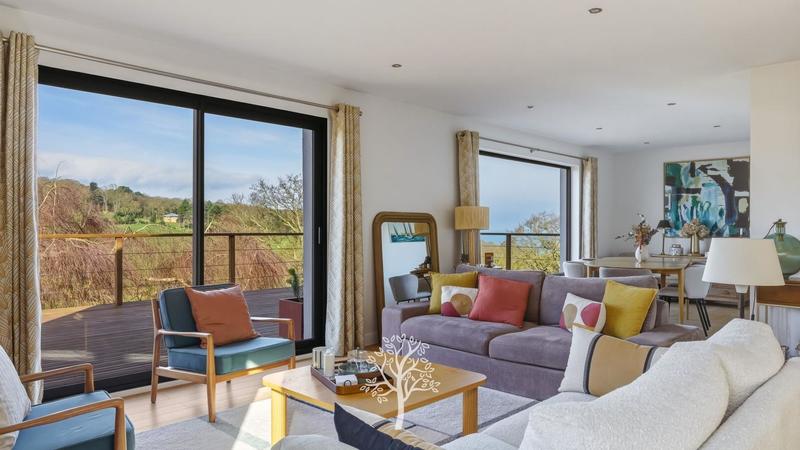 Maison - 139 m² - 6 pièces