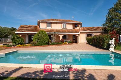 Maison - 296 m² - 8 pièces