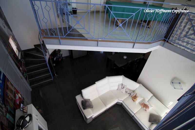 Maison - 234 m² - 9 pièces