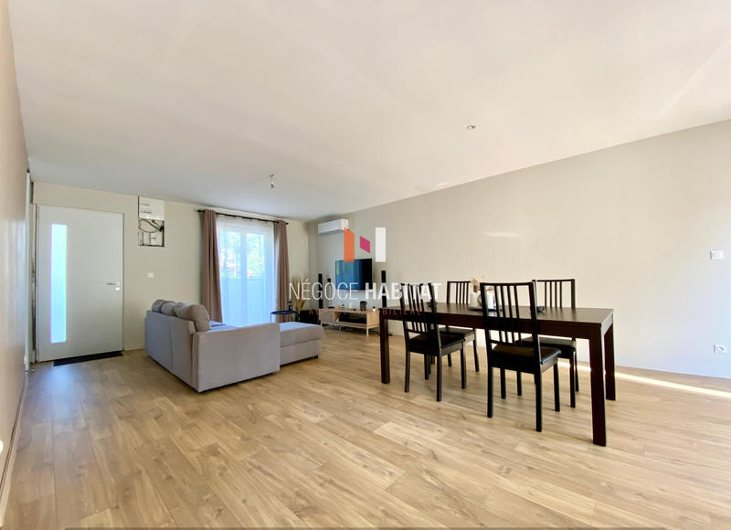 Villa - 90 m² - 4 pièces