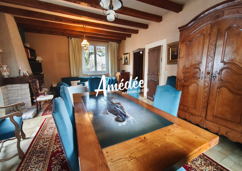 Maison ancienne - 304 m² - 11 pièces