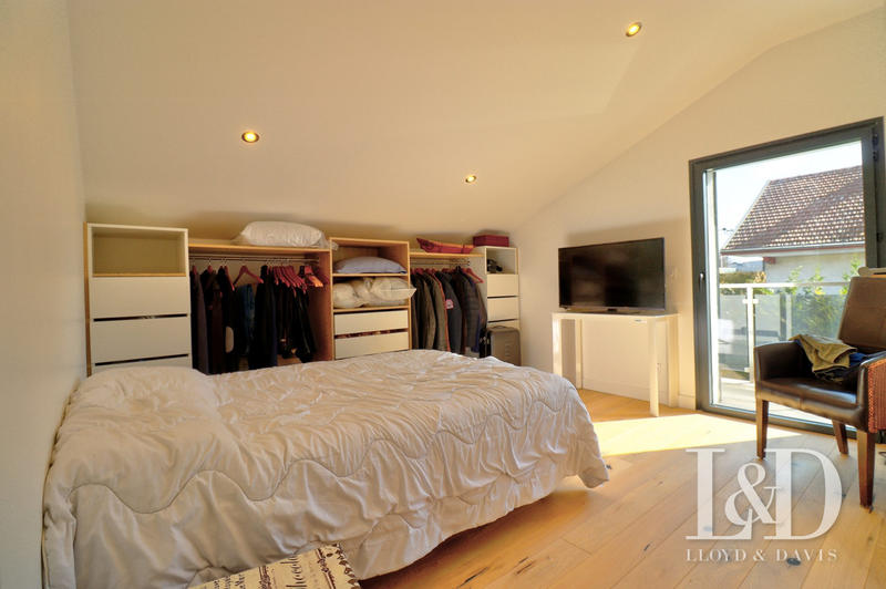 Appartement - 100 m² - 4 pièces