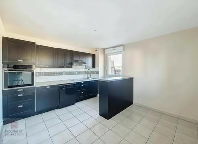 Appartement - 74 m² - 4 pièces