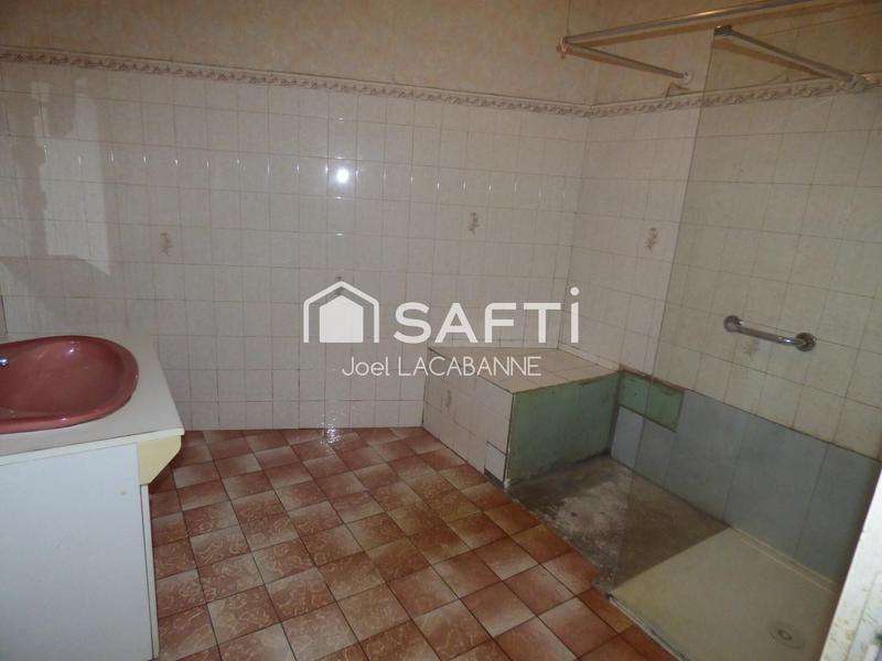 Maison - 180 m² - 8 pièces