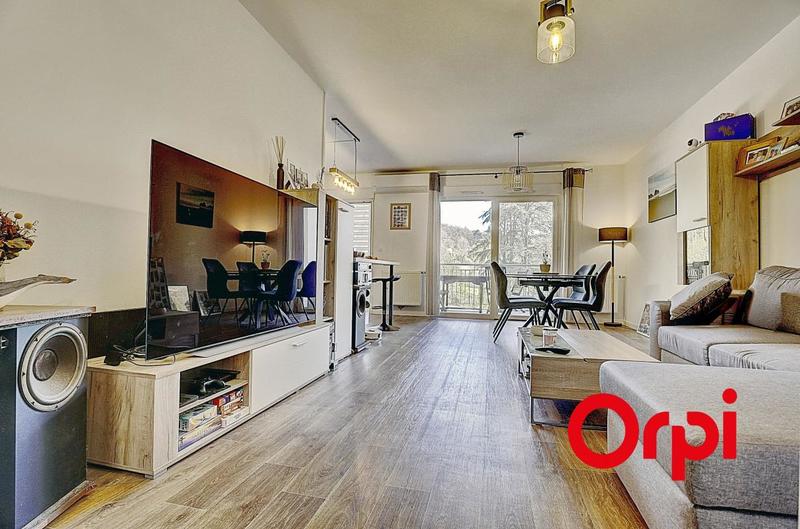 Appartement - 70 m² - 3 pièces