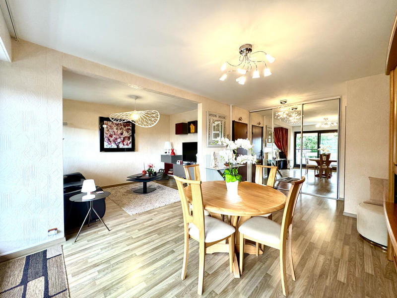 Appartement - 70 m² - 3 pièces