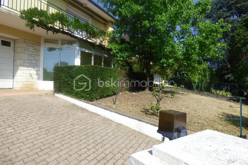 Maison - 102 m² - 5 pièces