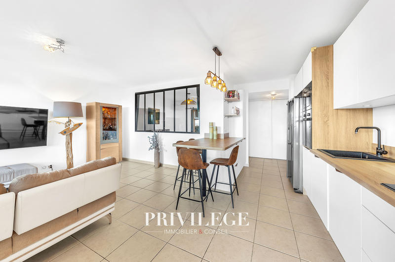 Appartement - 77 m² - 4 pièces